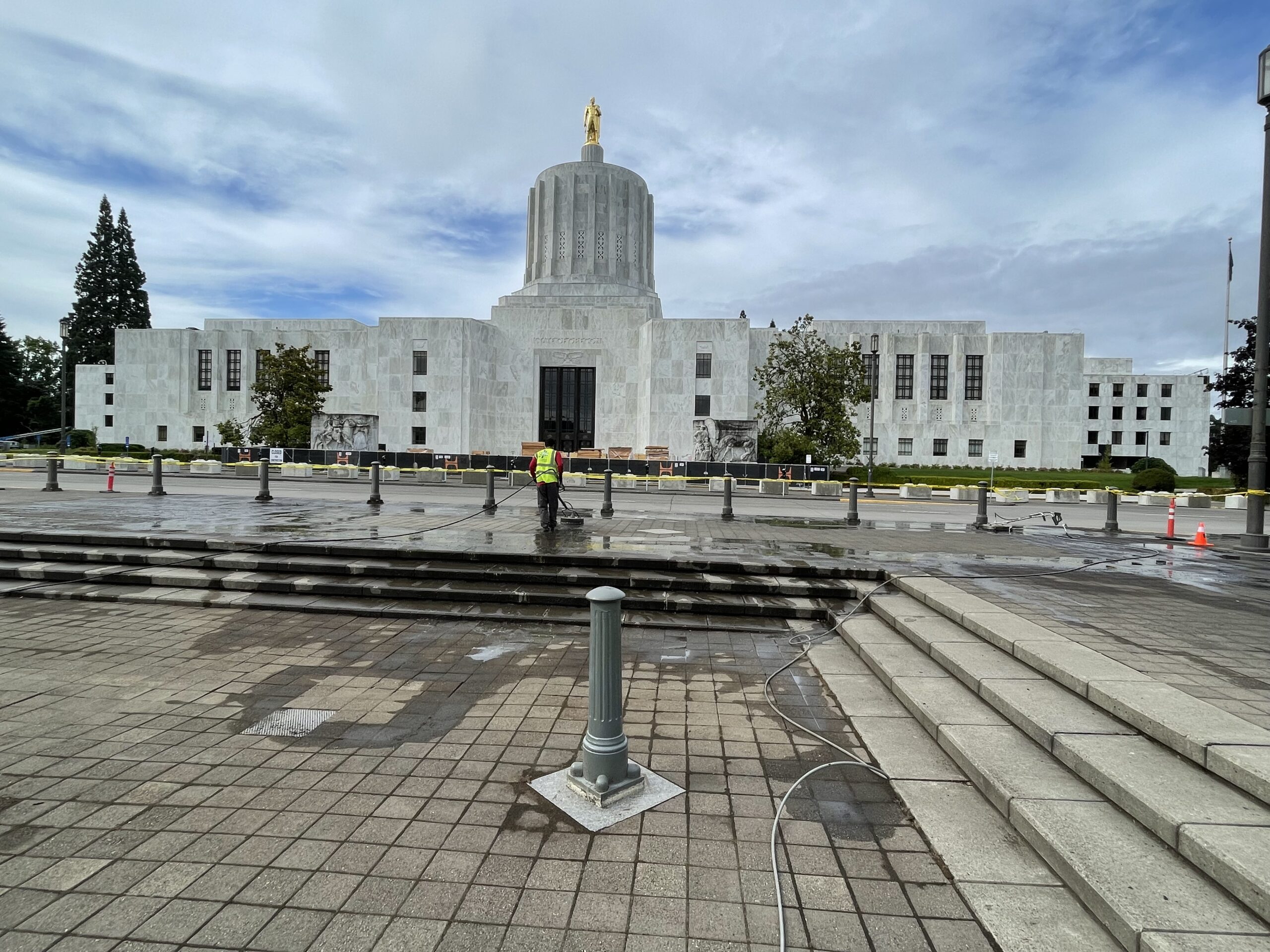Commercial Pressure Washing